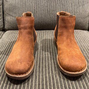 Born Faline Women's Boots, size 9